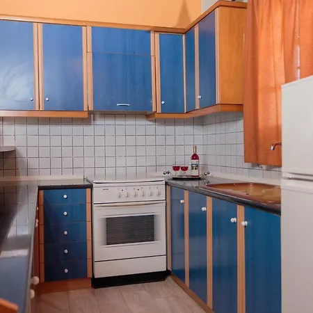 Εξοχικό σπίτι Augoustinos Sarakinádhon
