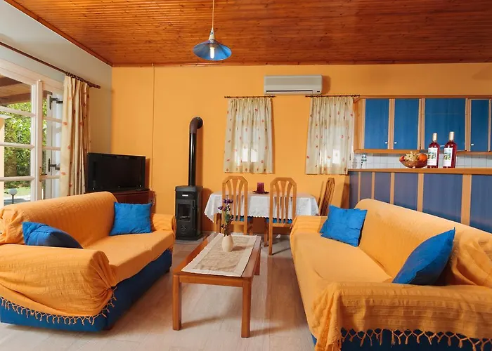 Augoustinos Летний дом Sarakinadhon