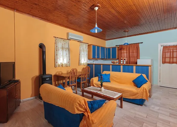 Augoustinos * Sarakinadhon