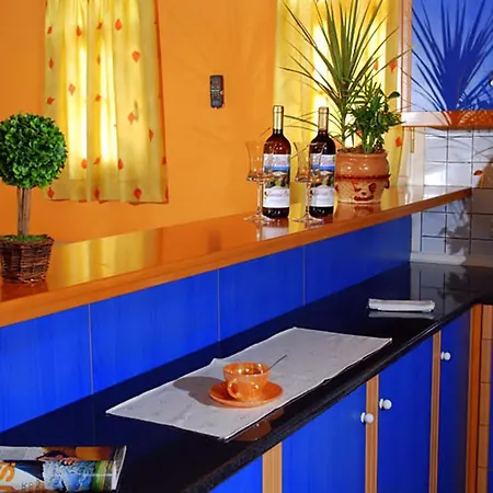 Augoustinos Lantställe *