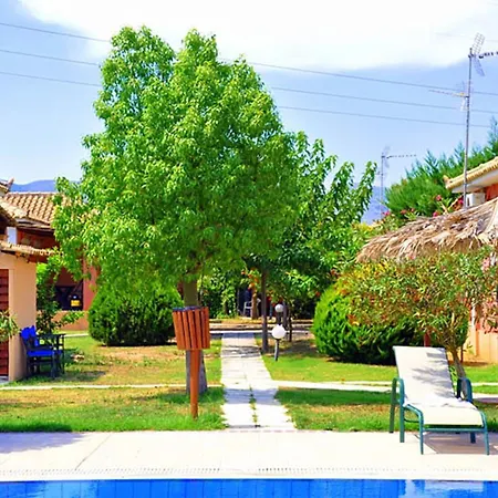 Augoustinos *