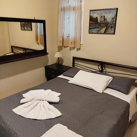 Augoustinos Lantställe