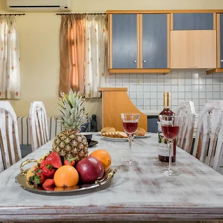 Augoustinos * Sarakinádhon